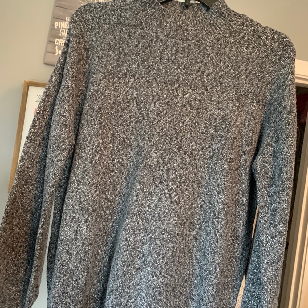 Crewneck